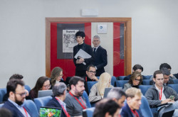 Marlaska confirma que hay tres cad&aacute;veres en el Alvia pendientes a&uacute;n de extracci&oacute;n con maquinaria pesada