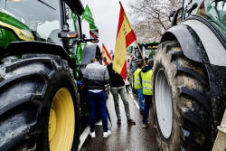 M&aacute;s de 500 tractores y 100 autobuses se concentrar&aacute;n este mi&eacute;rcoles ante el Ministerio de Agricultura