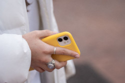 M&aacute;s de la mitad de espa&ntilde;oles considera que el m&oacute;vil es esencial y el 66% que tambi&eacute;n lo es Internet, seg&uacute;n un estudio