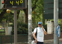 Media Espa&ntilde;a sigue en riesgo por calor, con temperaturas extremas de hasta 44&ordm;C en Murcia, Albacete, Valencia y Alicante