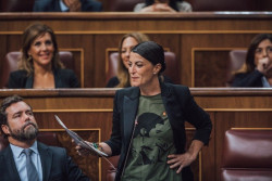 Olona se despide del Congreso como "Macarena de Salobre&ntilde;a" 