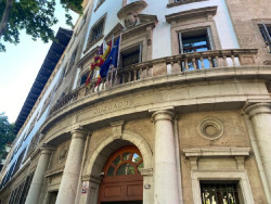 Pasan a disposici&oacute;n judicial los seis turistas detenidos por la violaci&oacute;n grupal a una joven en Playa de Palma