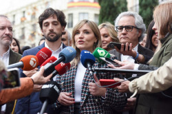 Patricia Guasp, Bal, y otros a tortas por los restos de Cs 