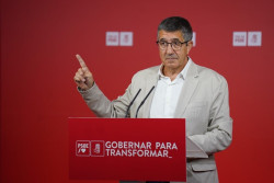 Patxi L&oacute;pez (PSOE) apela a Podemos a alejar el "ruido" y defender lo que est&aacute; haciendo el Gobierno