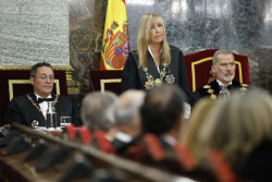 Perell&oacute; rechaza las "insistentes descalificaciones" al Poder Judicial y pide a Ejecutivo y Legislativo evitarlas