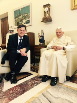Peter Seewald, bi&oacute;grafo de Benedicto XVI: "Siempre estuvo comprometido con la verdad, incluso aunque fuera inc&oacute;moda"