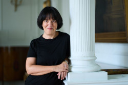 Pilar Ad&oacute;n, Premio Nacional de Narrativa: "Las sociedad ut&oacute;picas est&aacute;n abocadas al fracaso"