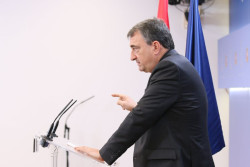PNV censura que S&aacute;nchez espere "tumbado" esperando a que crean que "es &eacute;l no nada" y pretenda una investidura "barata"