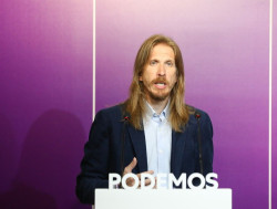 Podemos arremete contra Feij&oacute;o por querer sacarles del Gobierno y conf&iacute;a en que el PSOE sea "leal" a la coalici&oacute;n