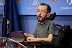 Podemos pide el apoyo del PSOE para frenar en el Congreso todas las iniciativas contra Garz&oacute;n