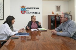 Presidencia estudia las líneas de colaboración con los centros regionales asentados en Cantabria