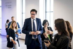 Procesan al hermano de S&aacute;nchez por un puesto de trabajo a dedo y en este pa&iacute;s no pasa nada
