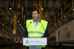 Puente ve "poco est&eacute;tico" que los ministerios paguen con efectivo, &eacute;l preferir&iacute;a abonar gastos con carta de cr&eacute;dito