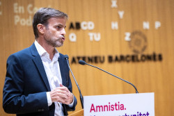 Puigdemont aprobar&aacute; la Ley de Amnist&iacute;a y har&aacute; sucesivas reformas porque tiene cogido por los huevos a S&aacute;nchez 