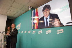 Puigdemont muy satisfecho con el acuerdo de inmigraci&oacute;n y fronteras porque se asumen competencias "de los estados"
