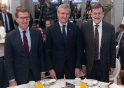 Rajoy acusa a S&aacute;nchez de ir "contra la ley" y llama a la "resistencia" frente al "proyecto de mutaci&oacute;n" constitucional