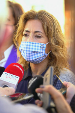 Raquel S&aacute;nchez avanza que el Gobierno estudia prohibir atracar a buques de bandera rusa en puertos espa&ntilde;oles