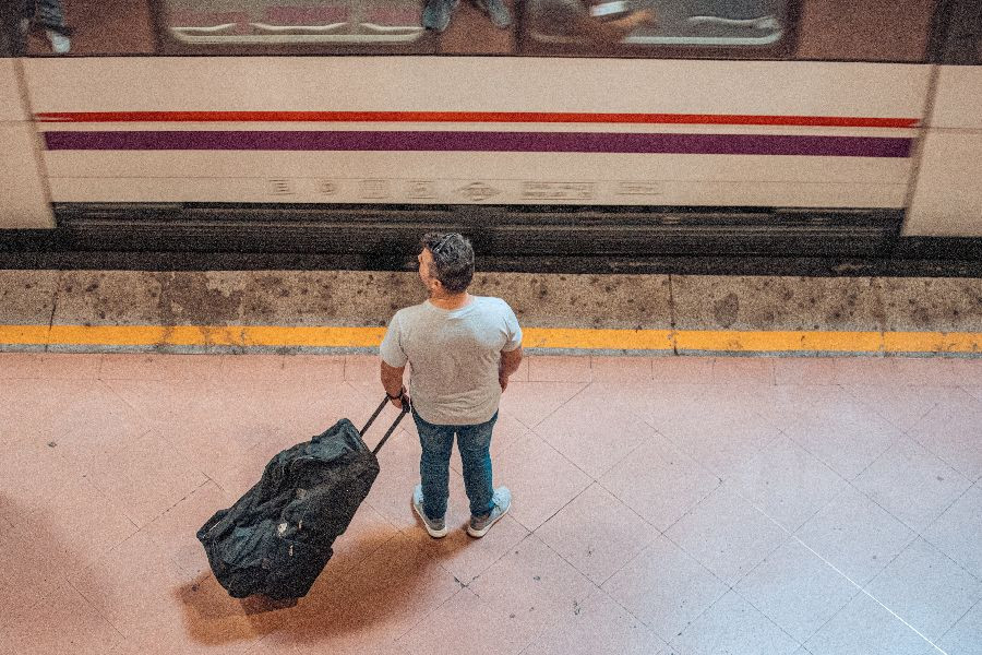 Renfe Supera Los Abonos Gratuitos En Cercan As Y Media Distancia