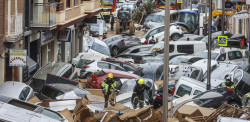 Rescatan con vida a una mujer despu&eacute;s de tres d&iacute;as atrapada en un coche en Benet&uacute;sser (Valencia)