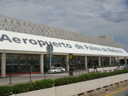 Retrasos generalizados en el aeropuerto de Palma debido al mal tiempo