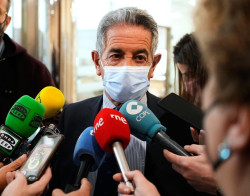 Revilla considera " incompresible" la huelga del metal 