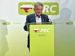 Revilla continuar&aacute; al frente de la Secretar&iacute;a General del PRC en 2024: "Estoy bien, no me duele nada"