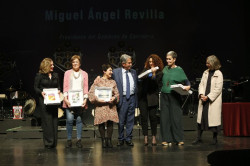 Revilla y Zuloaga reconocen el papel de las mujeres para lograr el "avance de la sociedad"