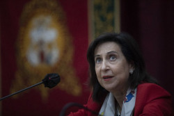 Robles despu&eacute;s de dos d&iacute;as y consultar a Sanchez dice que "Ceuta y Melilla son espa&ntilde;olas y lo van a seguir siendo"