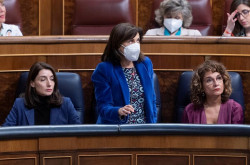 Robles pregunta a los catalanes si el Estado tiene que callar cuando intentan la independencia de forma ilegal y cuando piden la intervenci&oacute;n de Rusia en suelo espa&ntilde;ol