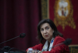 Robles va a a RNE habla del CGPJ y no dice nada.&iquest;Para qu&eacute; va?