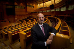 Roll&aacute;n rechaza que Feij&oacute;o presente una moci&oacute;n de censura sin apoyos porque puede tener "efecto boomerang" para S&aacute;nchez