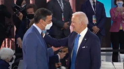 S&aacute;nchez aborda -unos segundos- a Biden y logra que le fotograf&iacute;en d&aacute;ndole la mano en el G20
