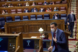 S&aacute;nchez defiende que el esp&iacute;ritu de la Constituci&oacute;n "sigue vivo": "Trabajemos por la justicia social, por la igualdad"