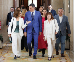 S&aacute;nchez denuncia el dominio de la derecha en los medios y augura que ser&aacute; acusado de pucherazo como en EEUU