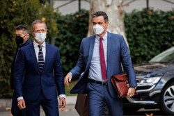 S&aacute;nchez, el moderador preside la  Conferencia de presidentes para acordar el uso de la mascarilla y el resto de restricciones   las que decidan las CCAA