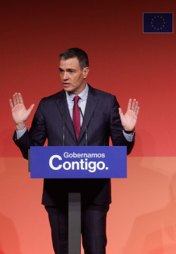 S&aacute;nchez hace mutis de que ni Francia ni Alemania le han llamado para recibir a  Zelenski 