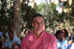 S&aacute;nchez inicia la recuperaci&oacute;n atacando a las grandes empresas energ&eacute;ticas  y abucheado por el -respetable-