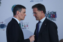 S&aacute;nchez manda una carta a la OTAN diciendo que  no puede llegar al 5% del PIB en armarse porque sus socios, los comunistas, le echar&iacute;an de la Moncloa