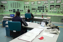 S&aacute;nchez mantendr&aacute; el calendario de cierre de las nucleares pese a la petici&oacute;n del Congreso