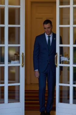 Sanchez no va a Valencia a celebrar la Constituci&oacute;n