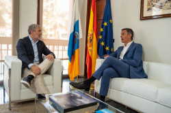 S&aacute;nchez ofrece 50 millones a Canarias para atender a menores migrantes y el problema sigue sin adoptar medidas