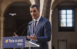 S&aacute;nchez se reunir&aacute; este jueves en Valencia con las asociaciones de v&iacute;ctimas de la dana pero no se atreve a salir a la calle
