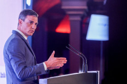 S&aacute;nchez sigue la campa&ntilde;a contra los pactos PP-Vox y mantiene que los suyos con el comunismo son los buenos