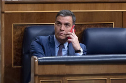 S&aacute;nchez tacha de "encuentro de ultraderechistas" la reuni&oacute;n de los primeros ministros  de Italia y Hungr&iacute;a, Giorgia Meloni, Viktor Orban, Milei y Abascal