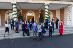 S&aacute;nchez y sus ministros se aplican una subida salarial del 4%, por encima de diputados y funcionarios