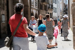  Sanidad notifica 45.919 nuevos casos, 236 muertes y la incidencia baja a 728