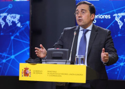 Se espera que Albares de seguridades al ministro  franc&eacute;s en la  reuni&oacute;n  que la Asamblea de la OTAN se va a celebrar sin problemas de los comunistas de Podemos 