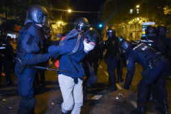 Seis detenidos en las protestas de este s&aacute;bado en Ferraz contra la amnist&iacute;a