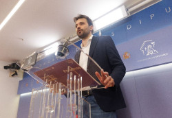 Sigue el desgobierno en el Pais el socio de S&aacute;nchez,Podemos, votar&aacute; en contra de la enmienda del PSOE para equiparaci&oacute;n fiscal de confesiones 