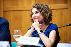 Siguen los ataques de los ministros contra Ayuso hasta treinta y pico  siguiendo las ordenes del jefe